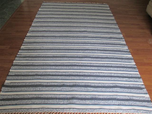 Navy, White 5 x 8 ft. Area Rug